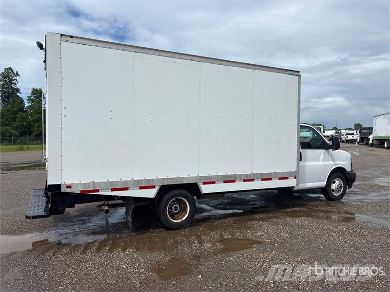 GMC Savana G3500 4x2 Refrigerated Truck Isotermos y frigoríficos