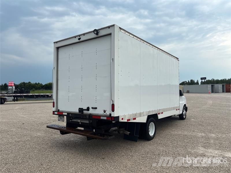 GMC Savana G3500 4x2 Refrigerated Truck Isotermos y frigoríficos