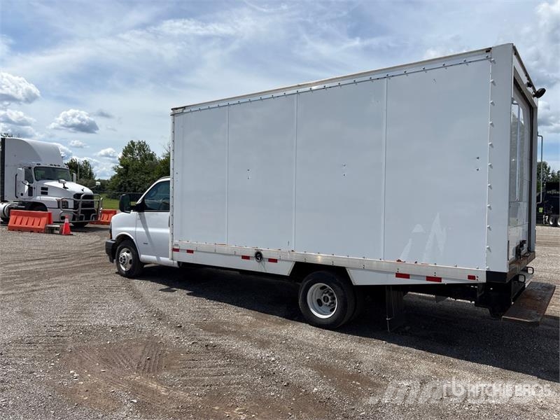 GMC Savana G3500 4x2 Refrigerated Truck Isotermos y frigoríficos