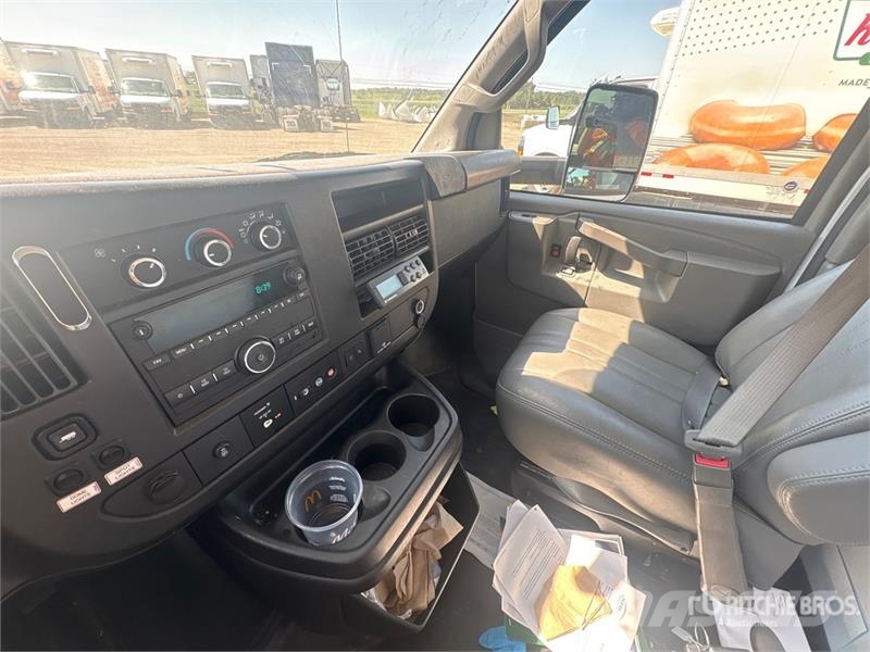 GMC Savana G3500 4x2 Refrigerated Truck Isotermos y frigoríficos