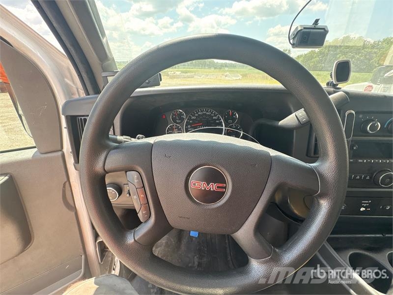 GMC Savana G3500 4x2 Refrigerated Truck Isotermos y frigoríficos