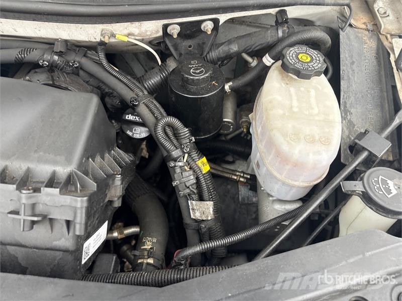 GMC Savana G3500 4x2 Refrigerated Truck Isotermos y frigoríficos