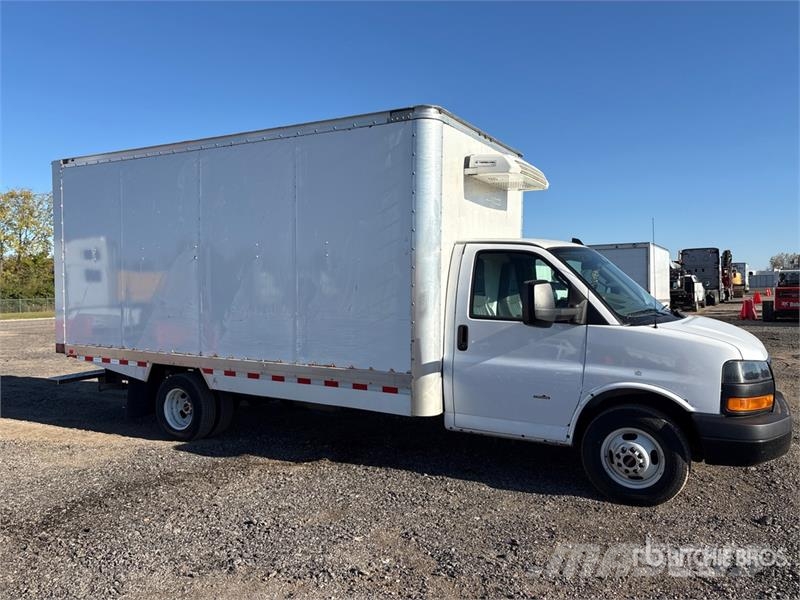 GMC Savana G3500 4x2 Refrigerated Truck Kamioni hladnjače