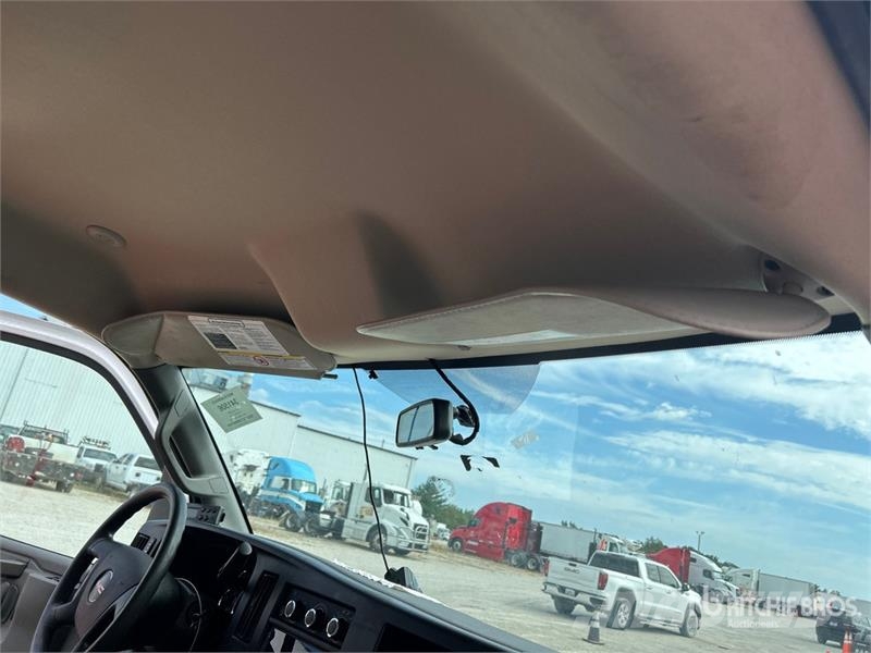 GMC Savana G3500 4x2 Refrigerated Truck Camion a temperatura controllata