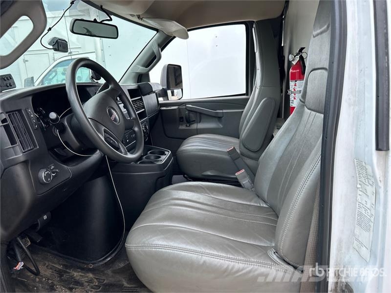GMC Savana G3500 4x2 Refrigerated Truck Isotermos y frigoríficos