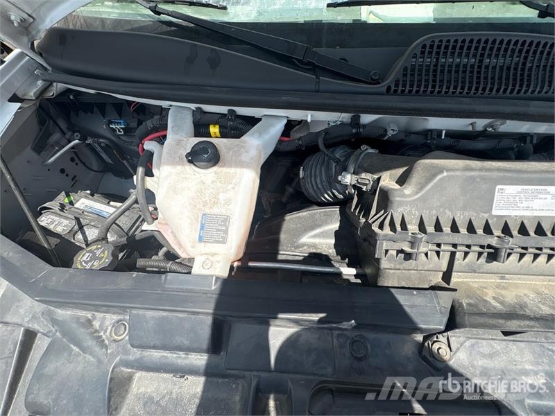 GMC Savana G3500 4x2 Refrigerated Truck Isotermos y frigoríficos