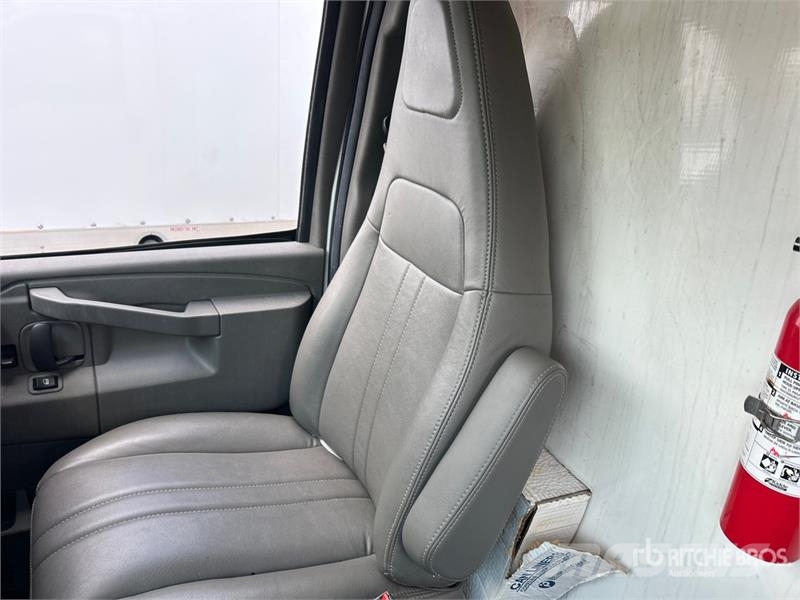 GMC Savana G3500 4x2 Refrigerated Truck Isotermos y frigoríficos