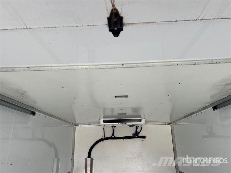GMC Savana G3500 4x2 Refrigerated Truck Isotermos y frigoríficos