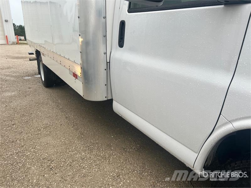 GMC Savana G3500 4x2 Refrigerated Truck Isotermos y frigoríficos