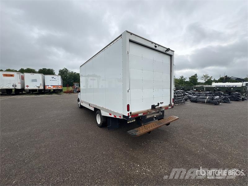 GMC Savana G3500 4x2 Refrigerated Truck Isotermos y frigoríficos
