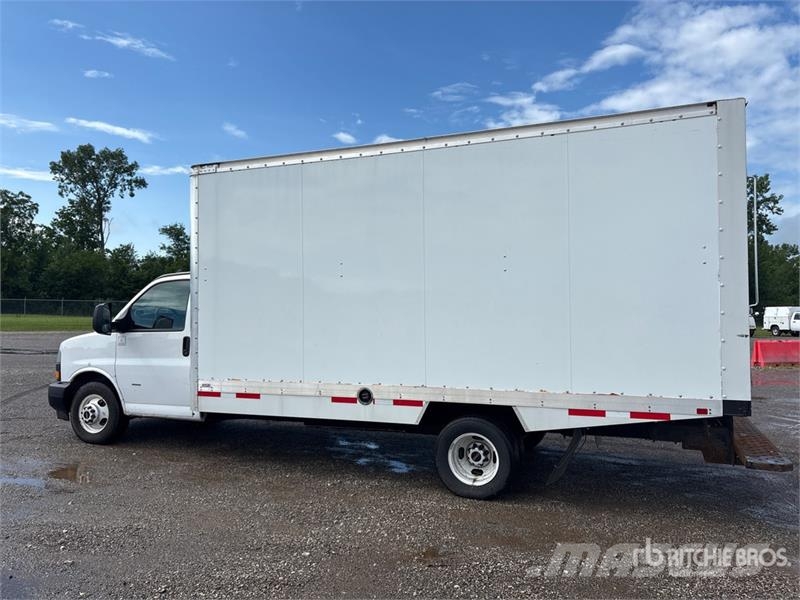 GMC Savana G3500 4x2 Refrigerated Truck Isotermos y frigoríficos