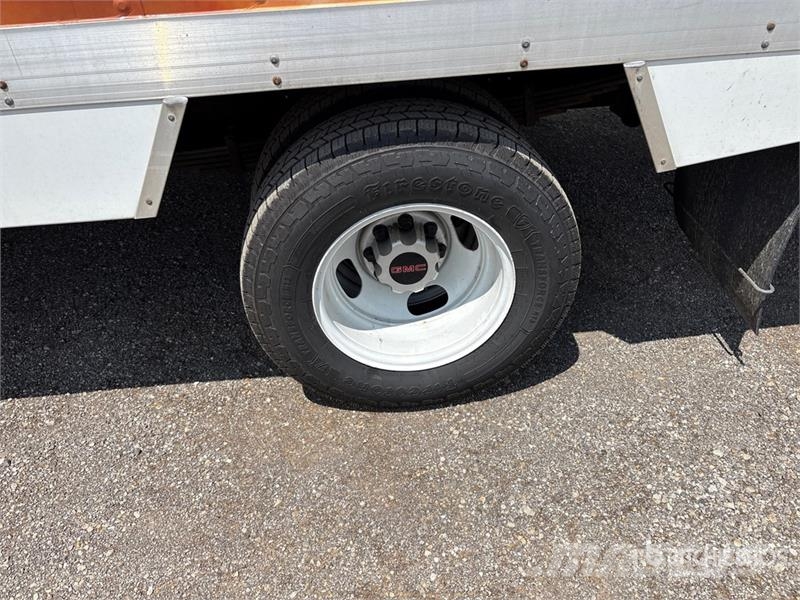 GMC Savana G3500 4x2 Refrigerated Truck Isotermos y frigoríficos