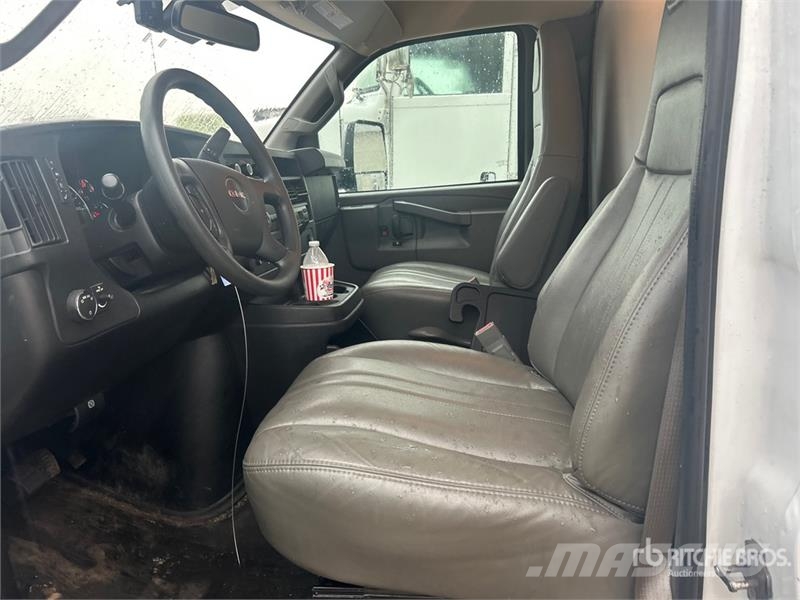 GMC Savana G3500 4x2 Refrigerated Truck Isotermos y frigoríficos