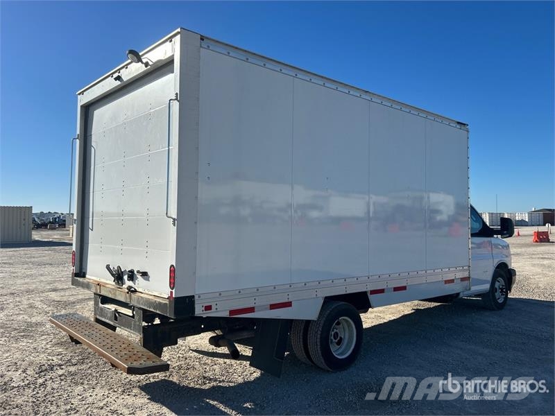 GMC Savana G3500 4x2 Refrigerated Truck Isotermos y frigoríficos