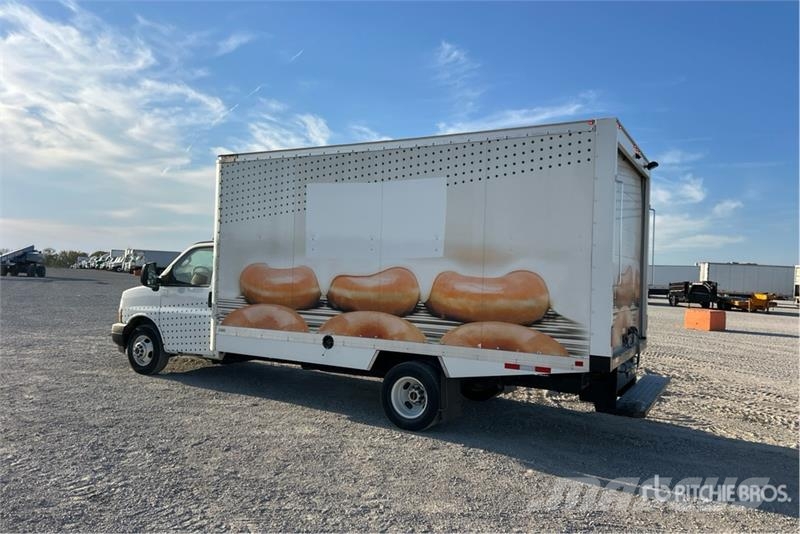 GMC Savana G3500 4x2 Refrigerated Truck Φορτηγά Ψυγεία