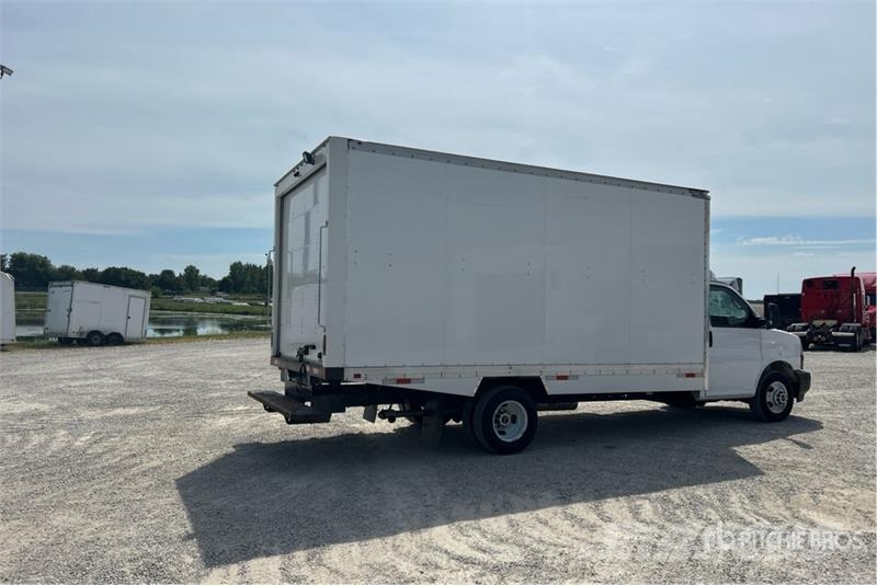 GMC Savana G3500 4x2 Refrigerated Truck Isotermos y frigoríficos