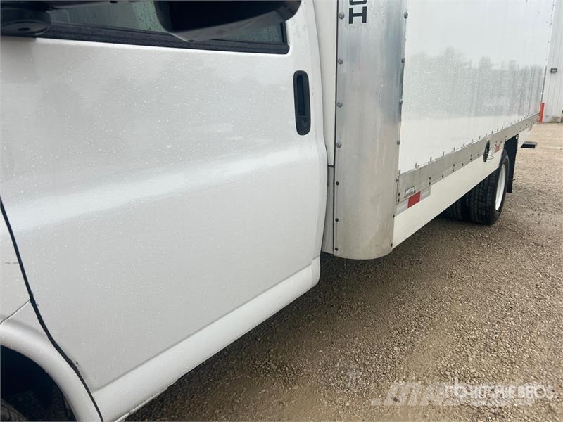 GMC Savana G3500 4x2 Refrigerated Truck Isotermos y frigoríficos