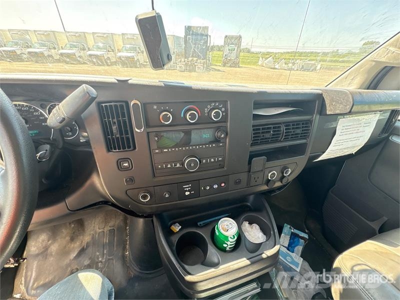 GMC Savana G3500 4x2 Refrigerated Truck Isotermos y frigoríficos