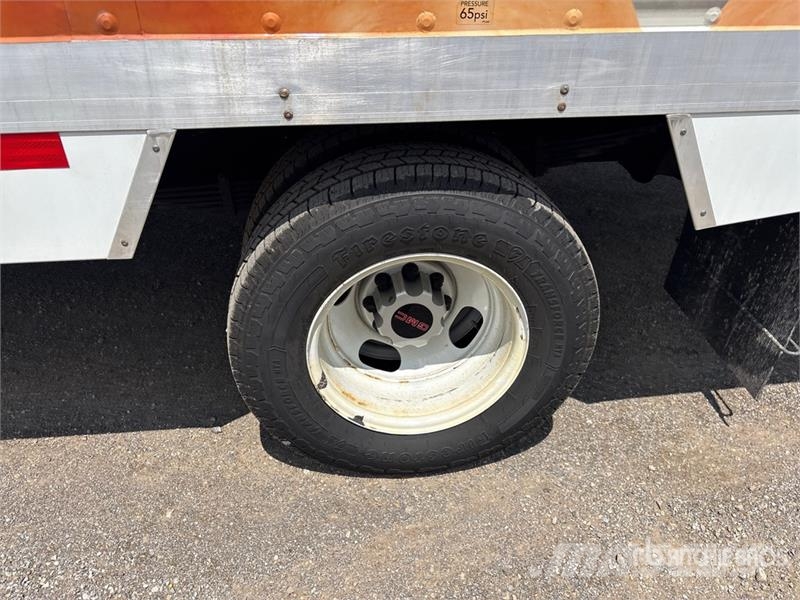 GMC Savana G3500 4x2 Refrigerated Truck Isotermos y frigoríficos