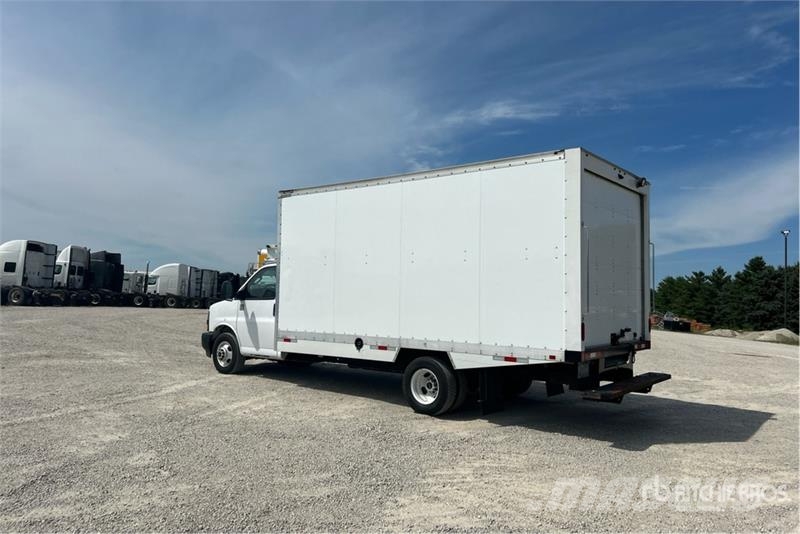 GMC Savana G3500 4x2 Refrigerated Truck Isotermos y frigoríficos