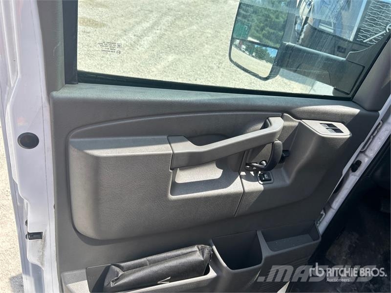 GMC Savana G3500 4x2 Refrigerated Truck Isotermos y frigoríficos