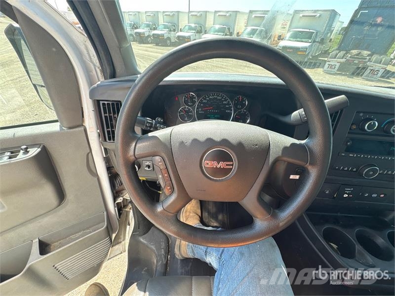 GMC Savana G3500 4x2 Refrigerated Truck Isotermos y frigoríficos