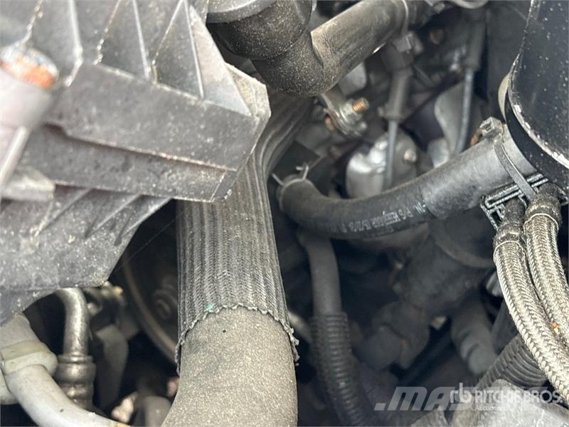 GMC Savana G3500 4x2 Refrigerated Truck Tovornjaki hladilniki