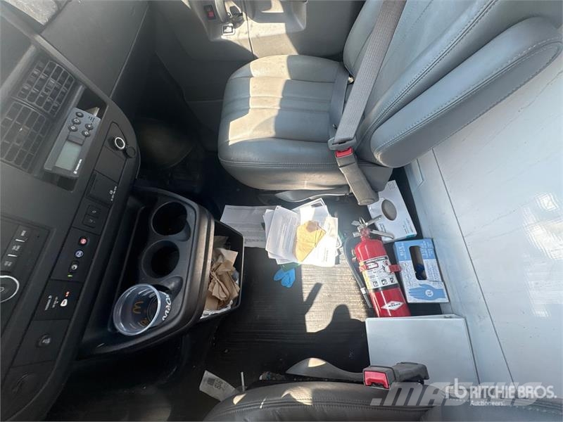 GMC Savana G3500 4x2 Refrigerated Truck Isotermos y frigoríficos