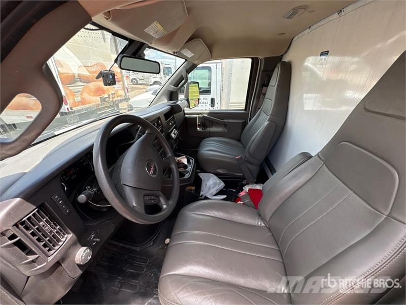 GMC Savana G3500 4x2 Refrigerated Truck Isotermos y frigoríficos