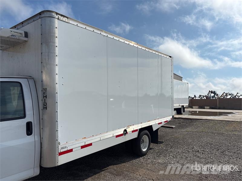 GMC Savana G3500 4x2 Refrigerated Truck Isotermos y frigoríficos