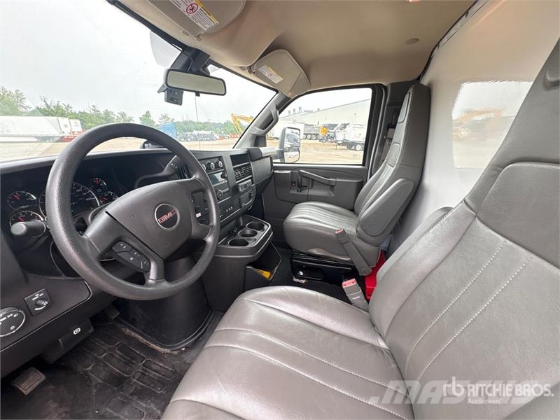GMC Savana G3500 4x2 Refrigerated Truck Isotermos y frigoríficos