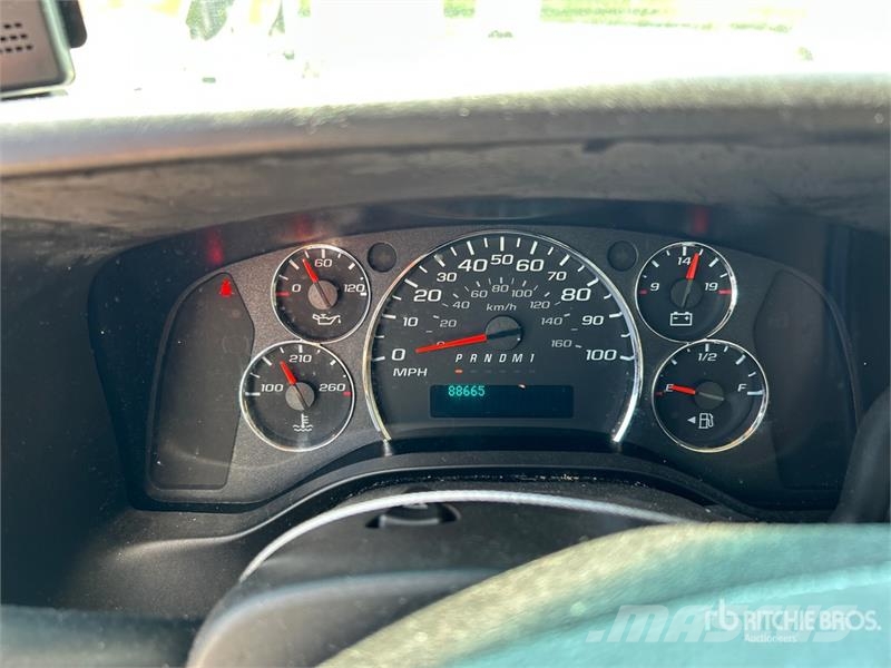 GMC Savana G3500 4x2 Refrigerated Truck Isotermos y frigoríficos