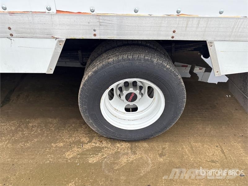 GMC Savana G3500 4x2 Refrigerated Truck Isotermos y frigoríficos