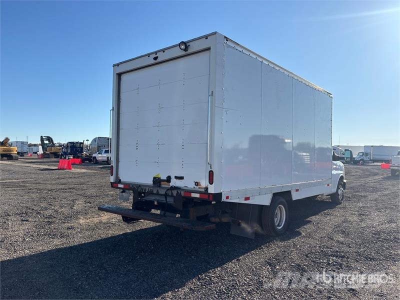 GMC Savana G3500 4x2 Refrigerated Truck Isotermos y frigoríficos