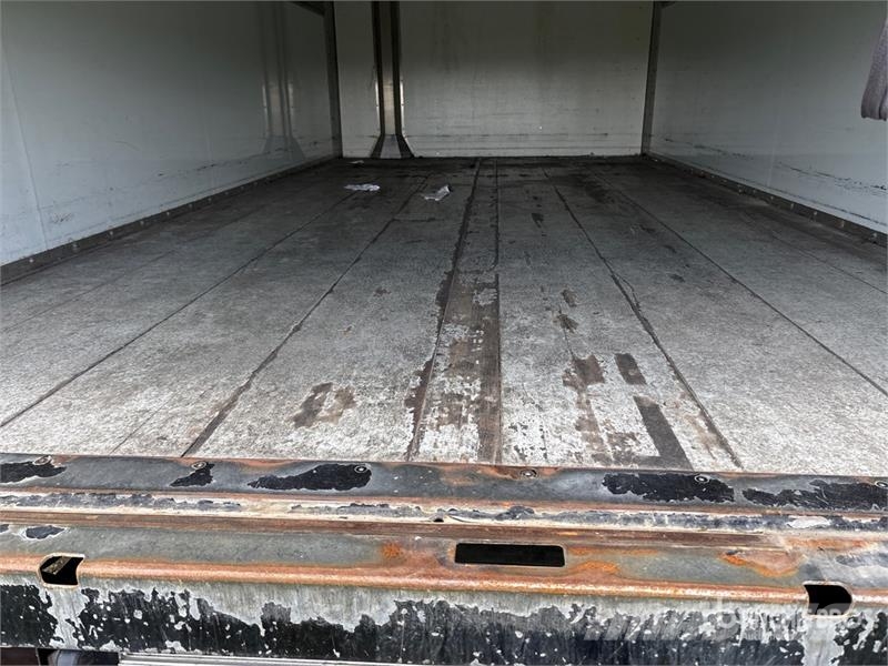 GMC Savana G3500 4x2 Refrigerated Truck Isotermos y frigoríficos