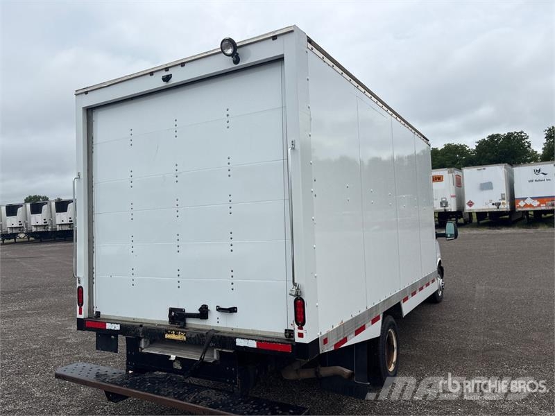 GMC Savana G3500 4x2 Refrigerated Truck Isotermos y frigoríficos