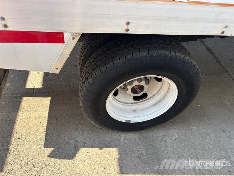 GMC Savana G3500 4x2 Refrigerated Truck Isotermos y frigoríficos