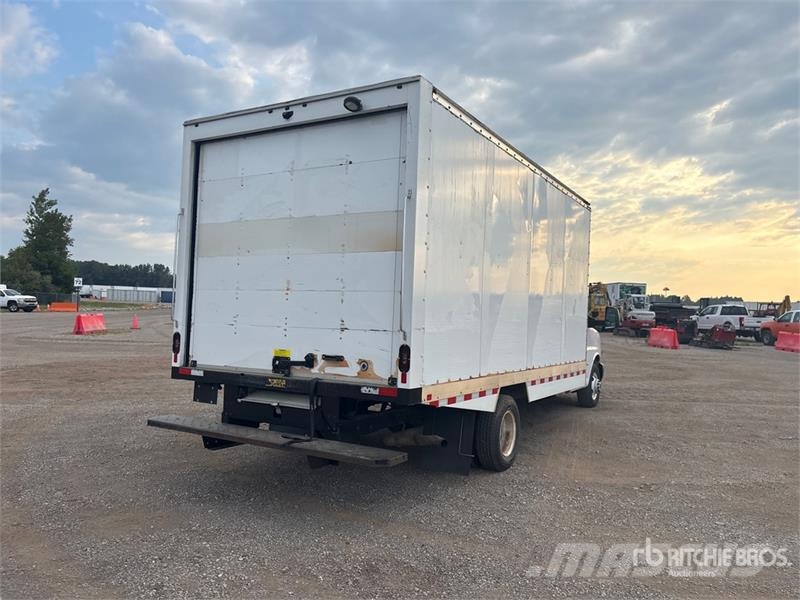 GMC Savana G3500 4x2 Refrigerated Truck Isotermos y frigoríficos