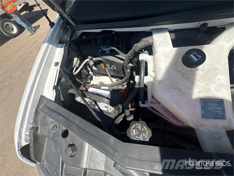GMC Savana G3500 4x2 Refrigerated Truck Isotermos y frigoríficos