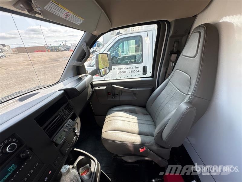 GMC Savana G3500 4x2 Refrigerated Truck Isotermos y frigoríficos
