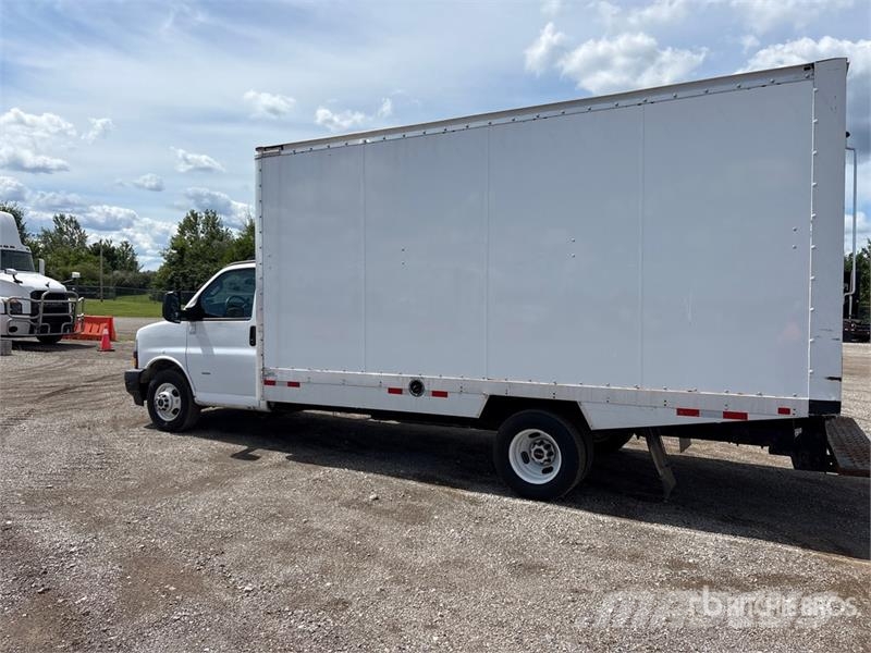 GMC Savana G3500 4x2 Refrigerated Truck Isotermos y frigoríficos