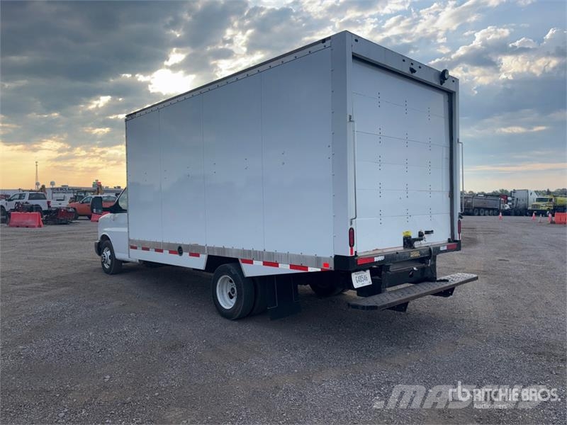 GMC Savana G3500 4x2 Refrigerated Truck Isotermos y frigoríficos