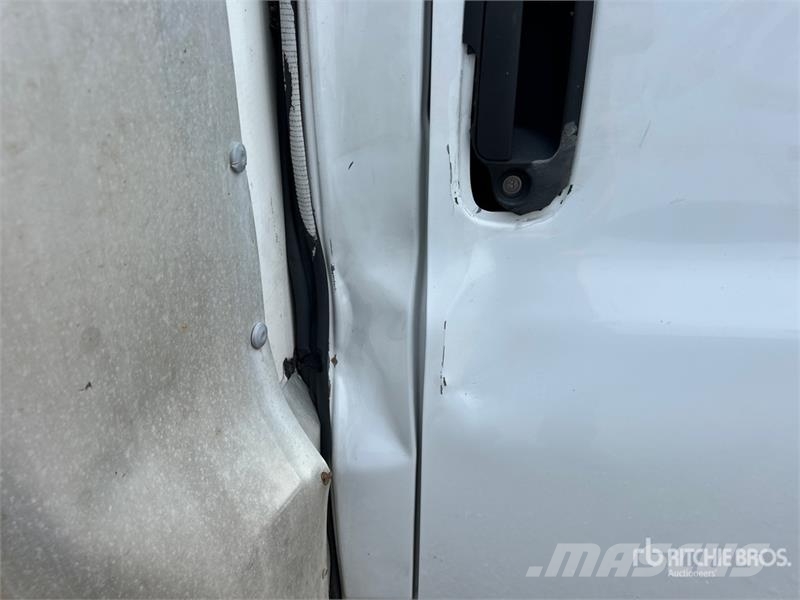 GMC Savana G3500 4x2 Refrigerated Truck Isotermos y frigoríficos