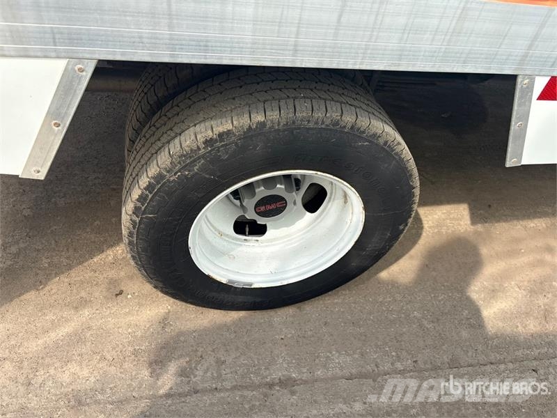 GMC Savana G3500 4x2 Refrigerated Truck Isotermos y frigoríficos
