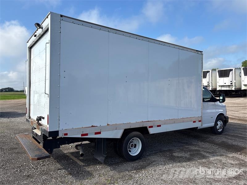GMC Savana G3500 4x2 Refrigerated Truck Isotermos y frigoríficos