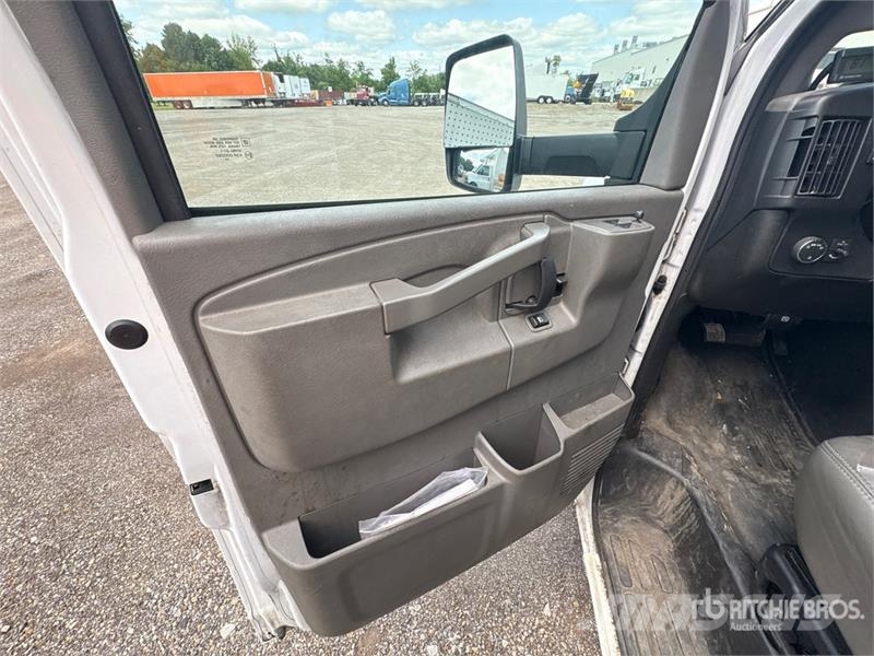 GMC Savana G3500 4x2 Refrigerated Truck Isotermos y frigoríficos