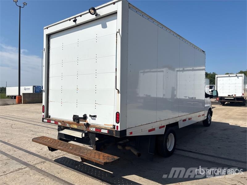 GMC Savana G3500 4x2 Refrigerated Truck Isotermos y frigoríficos