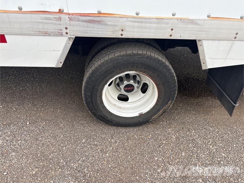 GMC Savana G3500 4x2 Refrigerated Truck Isotermos y frigoríficos