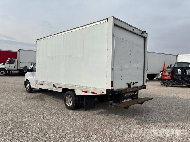 GMC Savana G3500 4x2 Refrigerated Truck Kylmä-/Lämpökori kuorma-autot