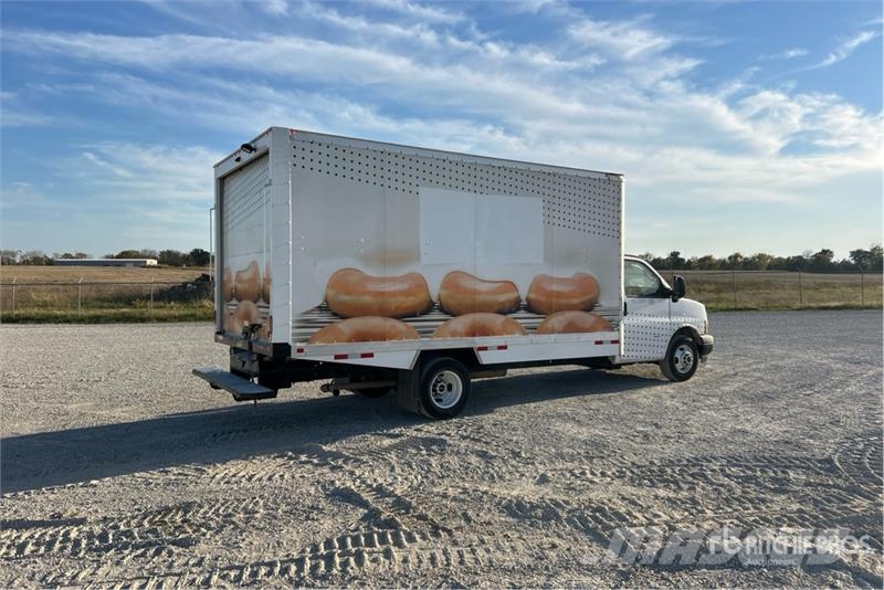 GMC Savana G3500 4x2 Refrigerated Truck Φορτηγά Ψυγεία